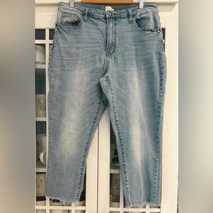 Light Blue Oliver Logan premium denim- Crosby Boyfriend 33 inches